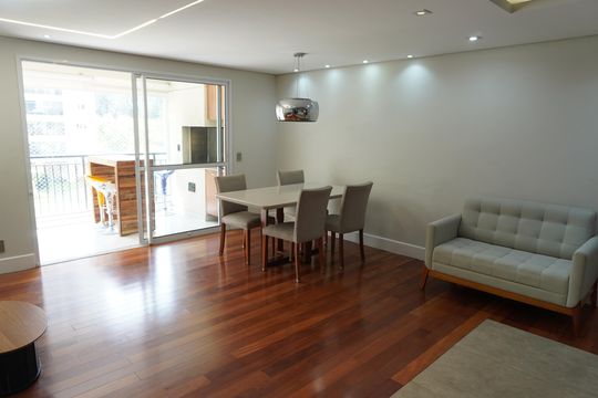 Sala de Estar - Jantar de apartamento para alugar com 2 quartos, 110m² em Alphaville, Santana de Parnaíba