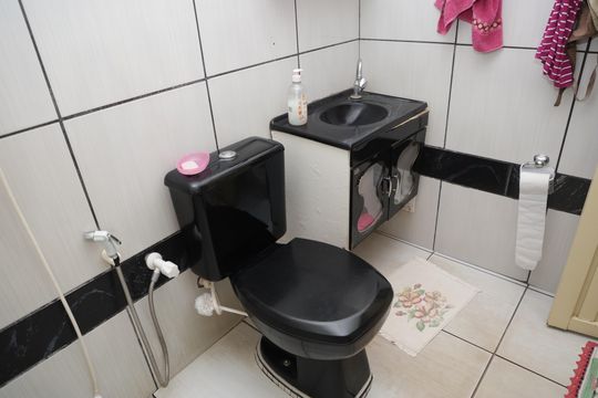 Casa à venda com 4 quartos, 266m² em Jardim Fonte Nova, Goiânia