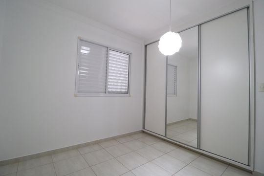 Quarto 2 de apartamento para alugar com 4 quartos, 213m² em Nossa Senhora Aparecida, Uberlândia