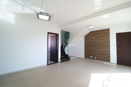 Sala de apartamento para alugar com 4 quartos, 213m² em Nossa Senhora Aparecida, Uberlândia