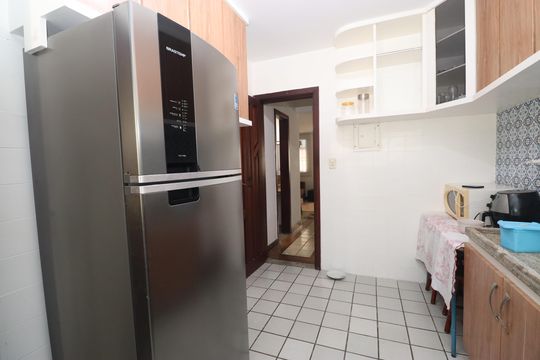Cozinha de casa de condomínio para alugar com 3 quartos, 130m² em Caminho das Árvores, Salvador