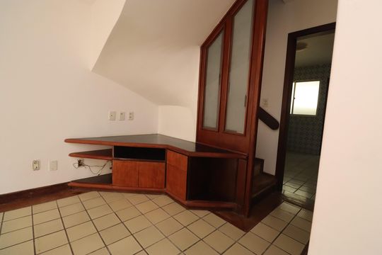 Sala de casa de condomínio para alugar com 2 quartos, 130m² em Caminho das Árvores, Salvador