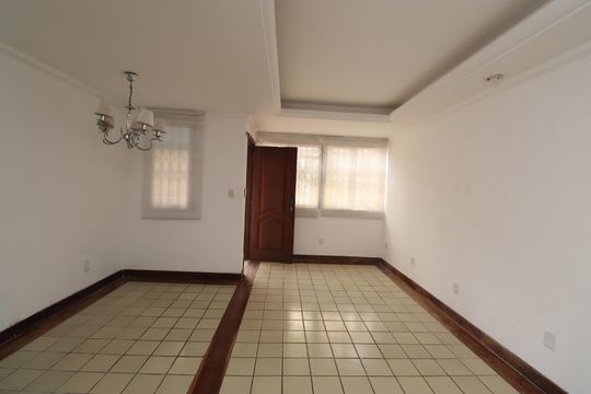 Casa de Condomínio para alugar com 2 quartos, 130m² em Caminho das Árvores, Salvador