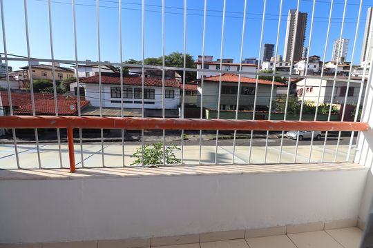 Varanda quarto de casa de condomínio para alugar com 3 quartos, 130m² em Caminho das Árvores, Salvador
