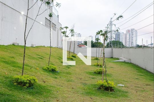 Condomínio  de apartamento para alugar com 2 quartos, 34m² em Cidade Mãe do Céu, São Paulo