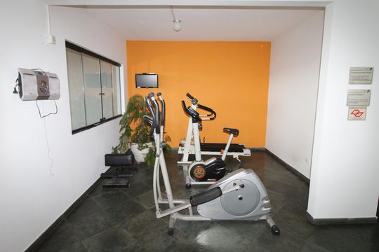 Área comum - Academia de apartamento para alugar com 2 quartos, 66m² em Jardim das Industrias, São José dos Campos