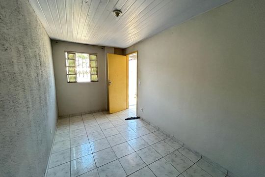 Quarto de kitnet/studio para alugar com 1 quarto, 34m² em Vila Valqueire, Rio de Janeiro