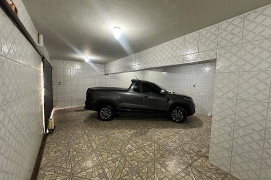 Garagem de casa de condomínio para alugar com 3 quartos, 360m² em Cabral, Contagem