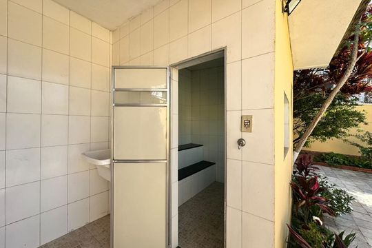Área de serviço de casa de condomínio para alugar com 3 quartos, 360m² em Cabral, Contagem