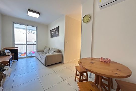 Apartamento para alugar com 3 quartos, 83m² em Campeche Leste, Florianópolis
