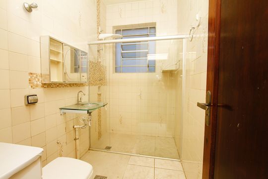 Banheiro Social de apartamento para alugar com 3 quartos, 90m² em Nova Suíça, Belo Horizonte