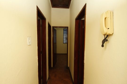 Corredor de apartamento para alugar com 3 quartos, 90m² em Nova Suíça, Belo Horizonte