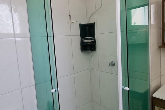 Banheiro de apartamento para alugar com 2 quartos, 47m² em Iná, São José dos Pinhais