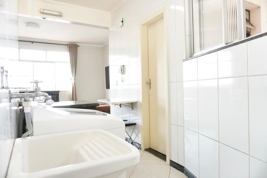 Cozinha e Área de Serviço de apartamento à venda com 3 quartos, 80m² em Floresta, Belo Horizonte