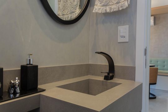 Banheiro de apartamento à venda com 2 quartos, 58m² em Vila Dusi, São Bernardo do Campo