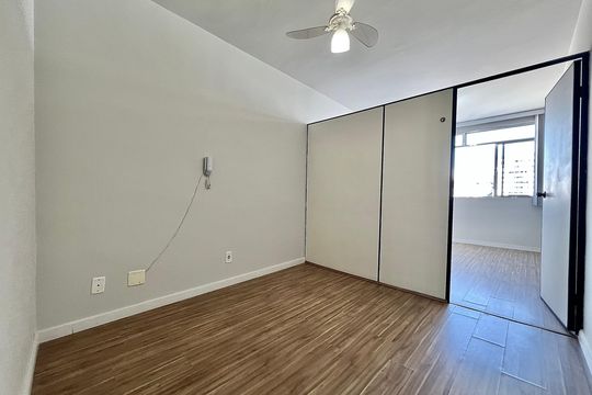 Sala de apartamento para alugar com 1 quarto, 45m² em Cascatinha, Juiz de Fora