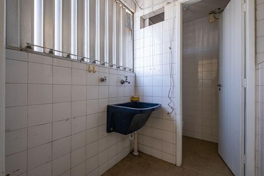 Área de Serviço de apartamento para alugar com 2 quartos, 67m² em Sumaré, São Paulo