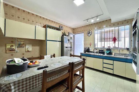 Cozinha de casa à venda com 3 quartos, 157m² em Conjunto Residencial Jardim Canaa, São Paulo