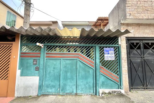 Fachada de casa à venda com 3 quartos, 157m² em Conjunto Residencial Jardim Canaa, São Paulo