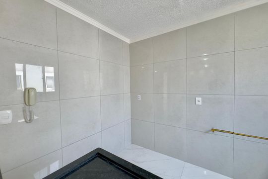 Cozinha de apartamento à venda com 2 quartos, 46m² em Jardim Ansalca, Guarulhos