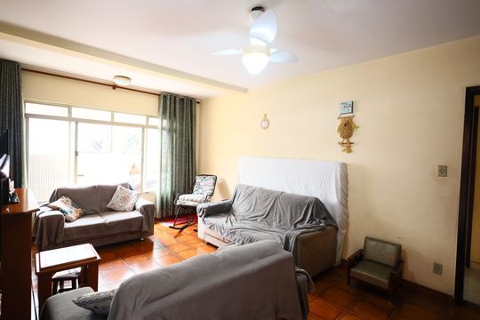Casa à venda com 4 quartos, 250m² em Jardim D’abril, Osasco