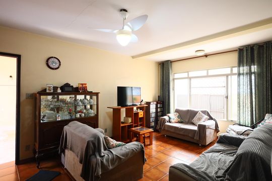 Sala de casa à venda com 4 quartos, 250m² em Jardim D’abril, Osasco