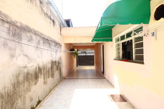 Garagem de casa à venda com 4 quartos, 250m² em Jardim D’abril, Osasco