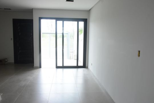 Casa à venda com 3 quartos, 117m² em Parque da Matriz, Gravataí