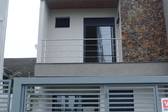 Fachada de casa à venda com 3 quartos, 117m² em Parque da Matriz, Gravataí