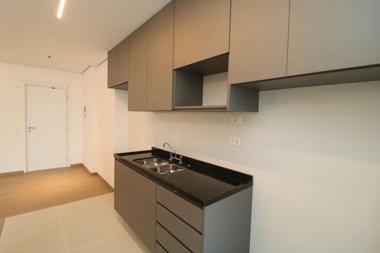 Cozinha de apartamento para alugar com 3 quartos, 98m² em Vila Ema, São Paulo