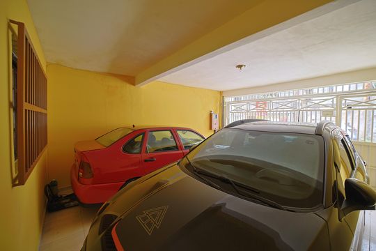 Garagem de casa à venda com 3 quartos, 160m² em Parque Boturussu, São Paulo