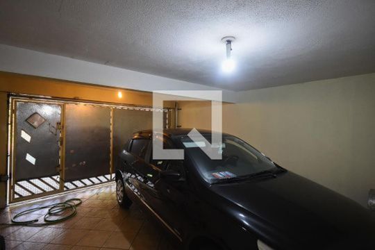 Garagem de casa para alugar com 3 quartos, 125m² em Jardim America, Taboão da Serra