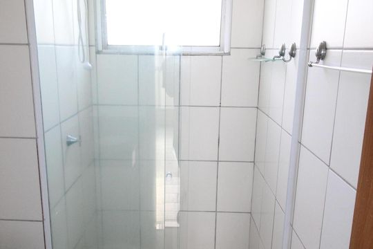 Banheiro de apartamento para alugar com 2 quartos, 45m² em Residencial Dom Bosco, São José dos Campos