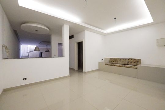 Casa para alugar com 6 quartos, 800m² em Ipiranga, São Paulo