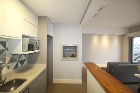 Cozinha de apartamento para alugar com 1 quarto, 49m² em São João, Porto Alegre