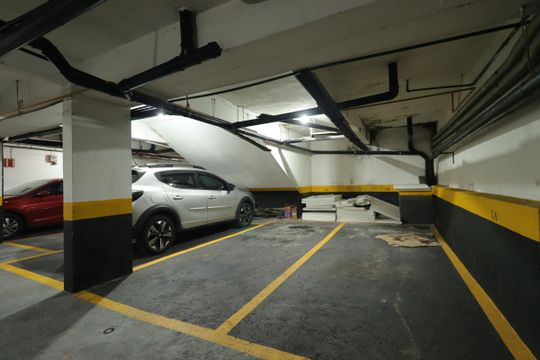 Garagem de apartamento à venda com 2 quartos, 45m² em Parque das Nações, Santo André