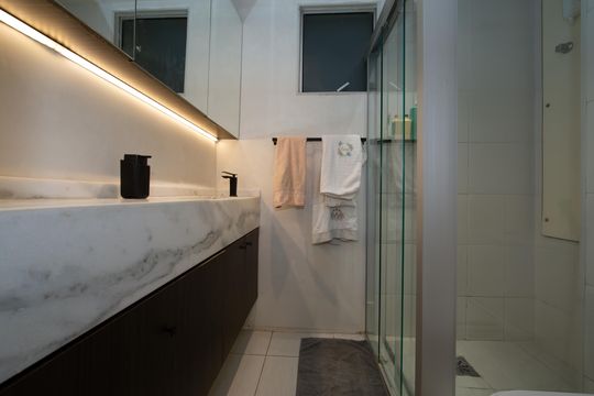BANHEIRO1 de apartamento à venda com 3 quartos, 183m² em Buritis, Belo Horizonte