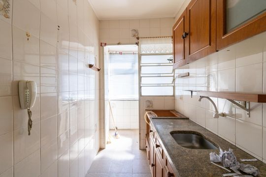 Cozinha de apartamento para alugar com 1 quarto, 45m² em Cristal, Porto Alegre