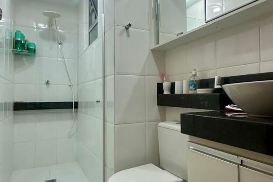 banheiro 1 de apartamento à venda com 3 quartos, 88m² em Barroca, Belo Horizonte