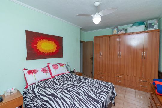 Suíte de casa para alugar com 3 quartos, 300m² em Vila Antonieta, São Paulo