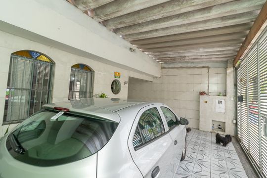 Garagem de casa para alugar com 3 quartos, 300m² em Vila Antonieta, São Paulo