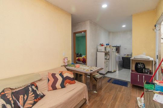 Apartamento à venda com 2 quartos, 44m² em Restinga, Porto Alegre