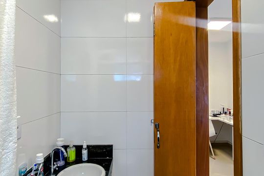 Banheiro de apartamento para alugar com 1 quarto, 38m² em Parque da Mooca, São Paulo