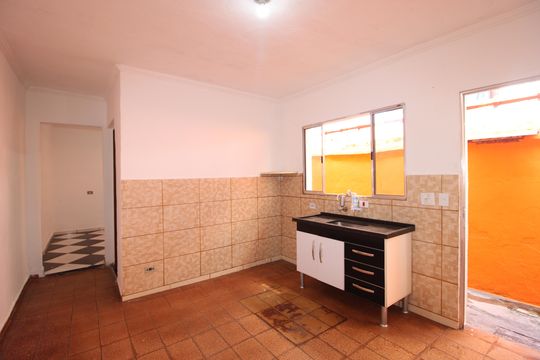 Cozinha de casa para alugar com 1 quarto, 70m² em Fazenda Itaim, São Paulo