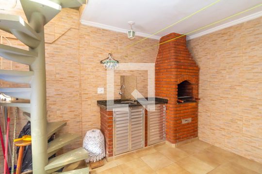 Área externa de casa à venda com 2 quartos, 104m² em Jardim Independência (São Paulo), São Paulo