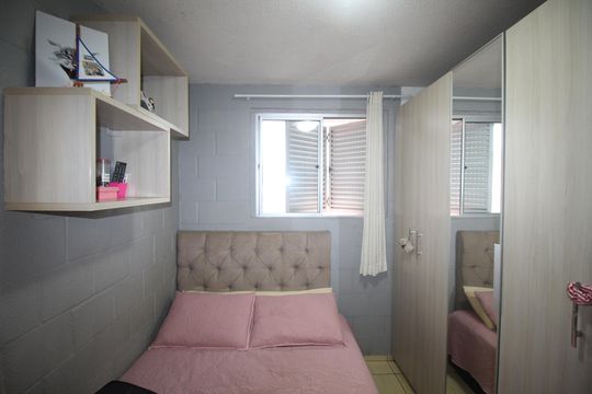 Quarto 1 de apartamento à venda com 2 quartos, 42m² em Rubem Berta, Porto Alegre
