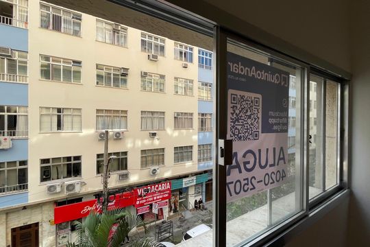 Plaquinha de apartamento para alugar com 2 quartos, 71m² em Tijuca, Rio de Janeiro