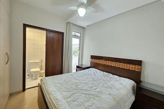 Suíte de apartamento para alugar com 3 quartos, 90m² em Santo Antônio, Belo Horizonte