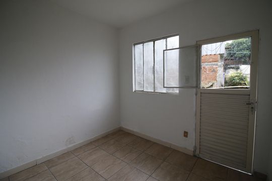 Casa para alugar com 1 quarto, 28m² em Freguesia (jacarepaguá), Rio de Janeiro