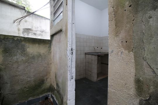 Área externa de casa para alugar com 1 quarto, 28m² em Freguesia (jacarepaguá), Rio de Janeiro